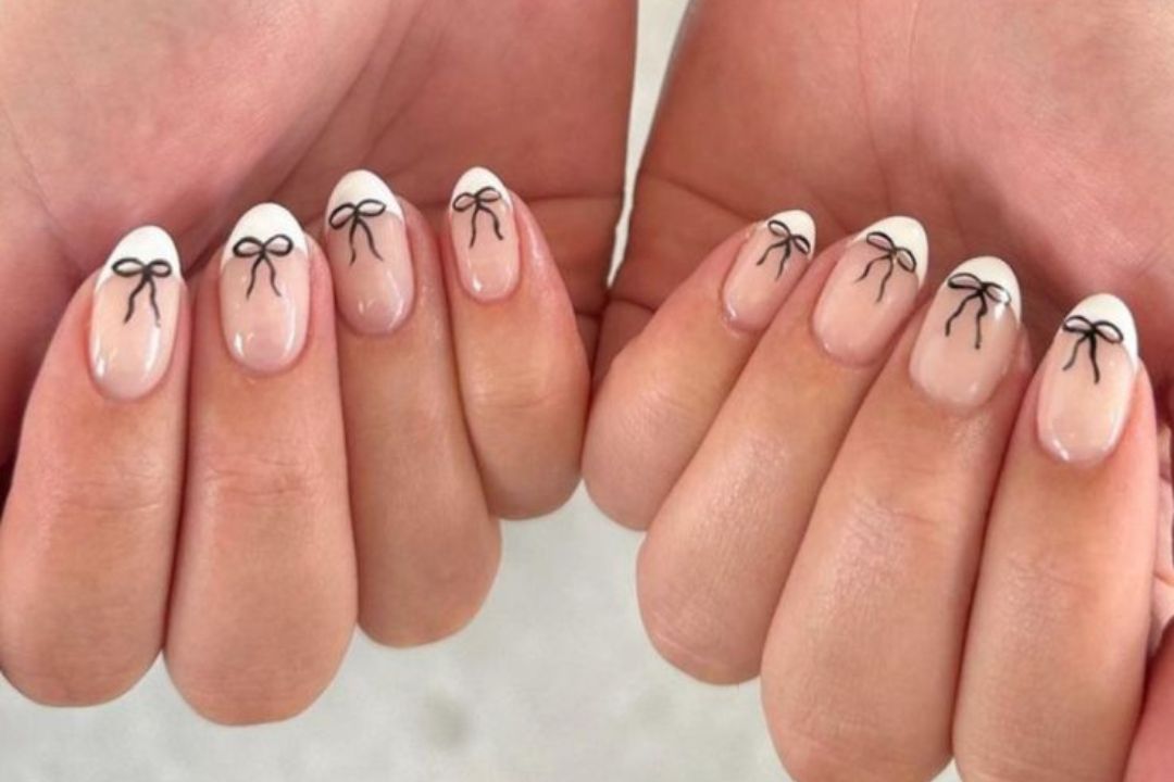 Get Easy Nail Designs At Our Salon